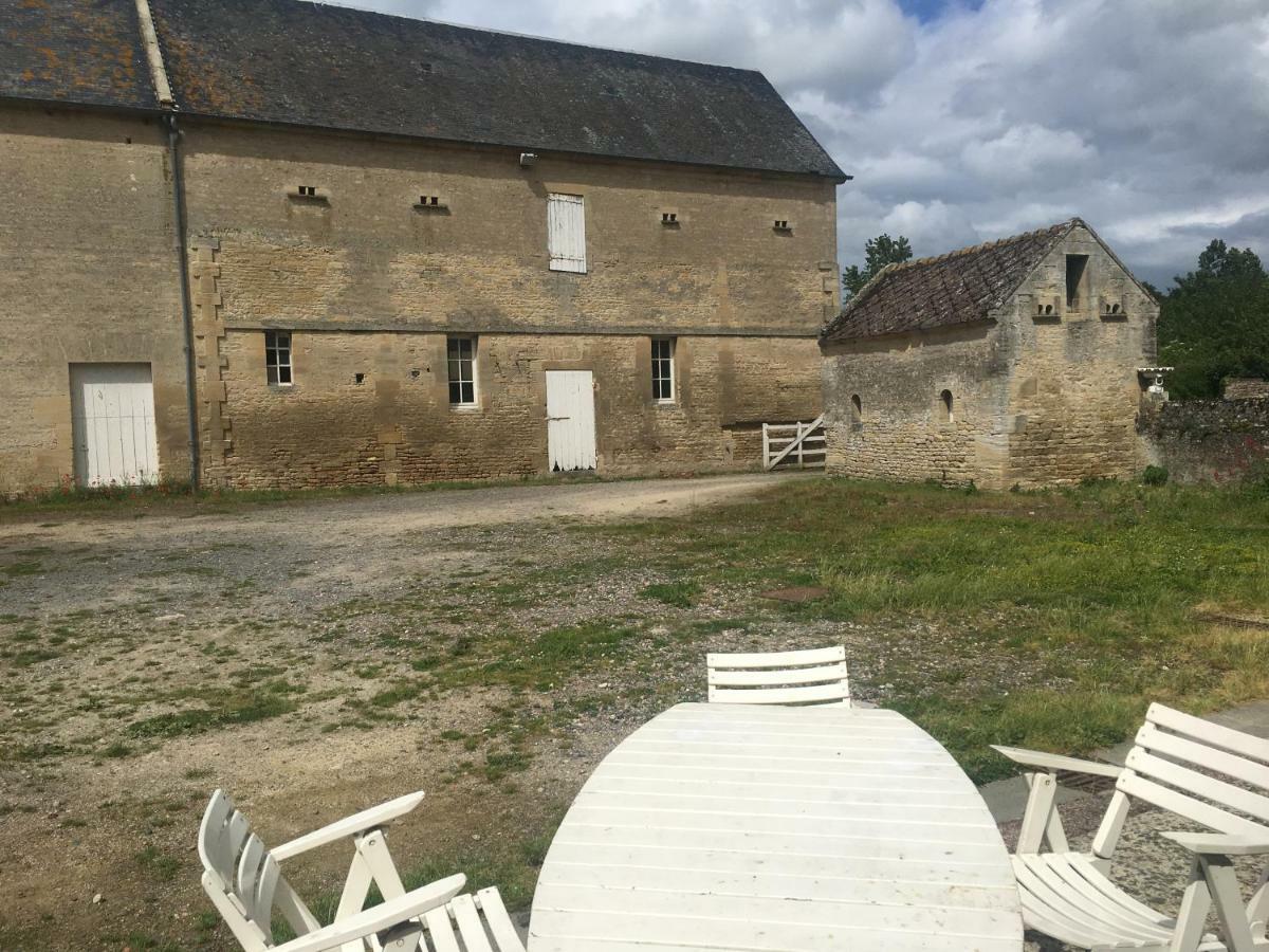 Boutons D'Or Villa Ponts sur Seulles Exteriör bild